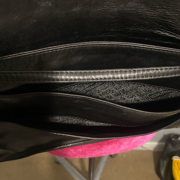 Bottega veneta black leather crossbody bag - Picture 7 of 9